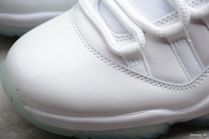 Retro Blue Air Jordan AV2187-117 Legend Low 11 0805
